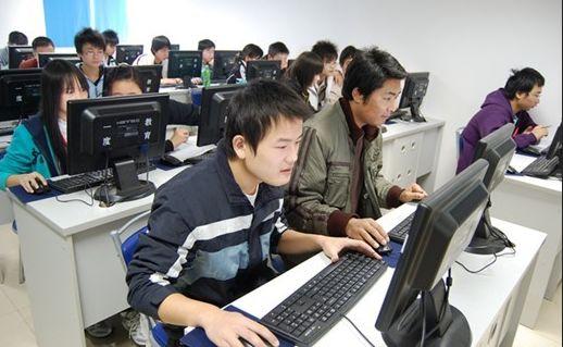 软件工程师的条件 如何成为软件工程师