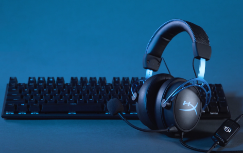 素质硬功能全 体验HyperX阿尔法加强版游戏耳机