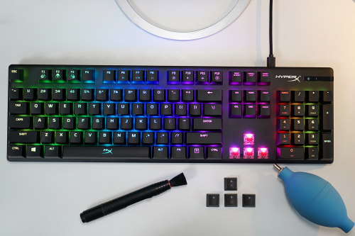 清洁键盘一拆才知道 HyperX起源RGB游戏机械键盘硬实力