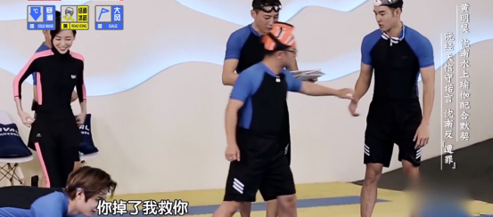 宅在家里怎么过?这档豆瓣8.7分的综艺让人看得大呼过瘾