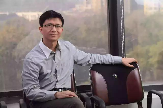 北京远光瑞为软件技术有限公司 吉利博瑞远光灯型号